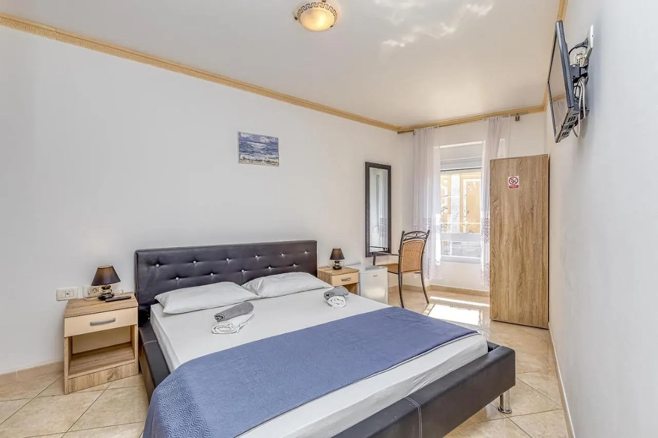 Rooms On Liberty Square Porec 0*,