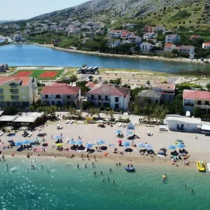 https://villa-pag-23250.hotelinzadar.com