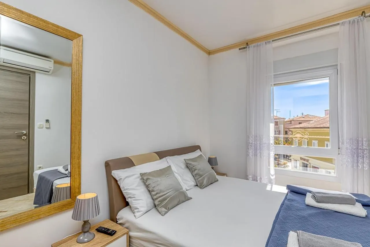 Guest house Rooms On Liberty Square Porec Croatia