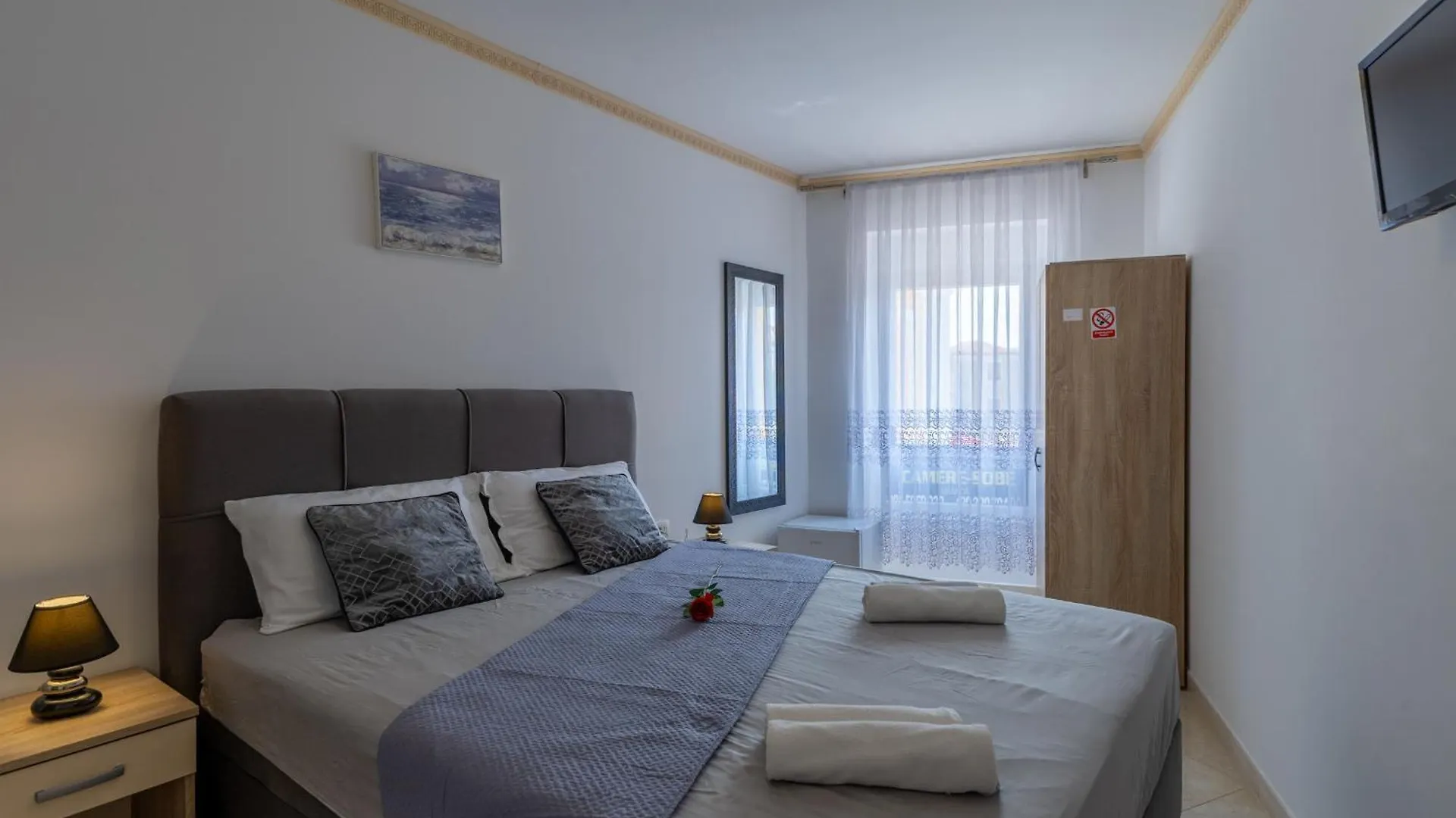 Rooms On Liberty Square Porec Guest house